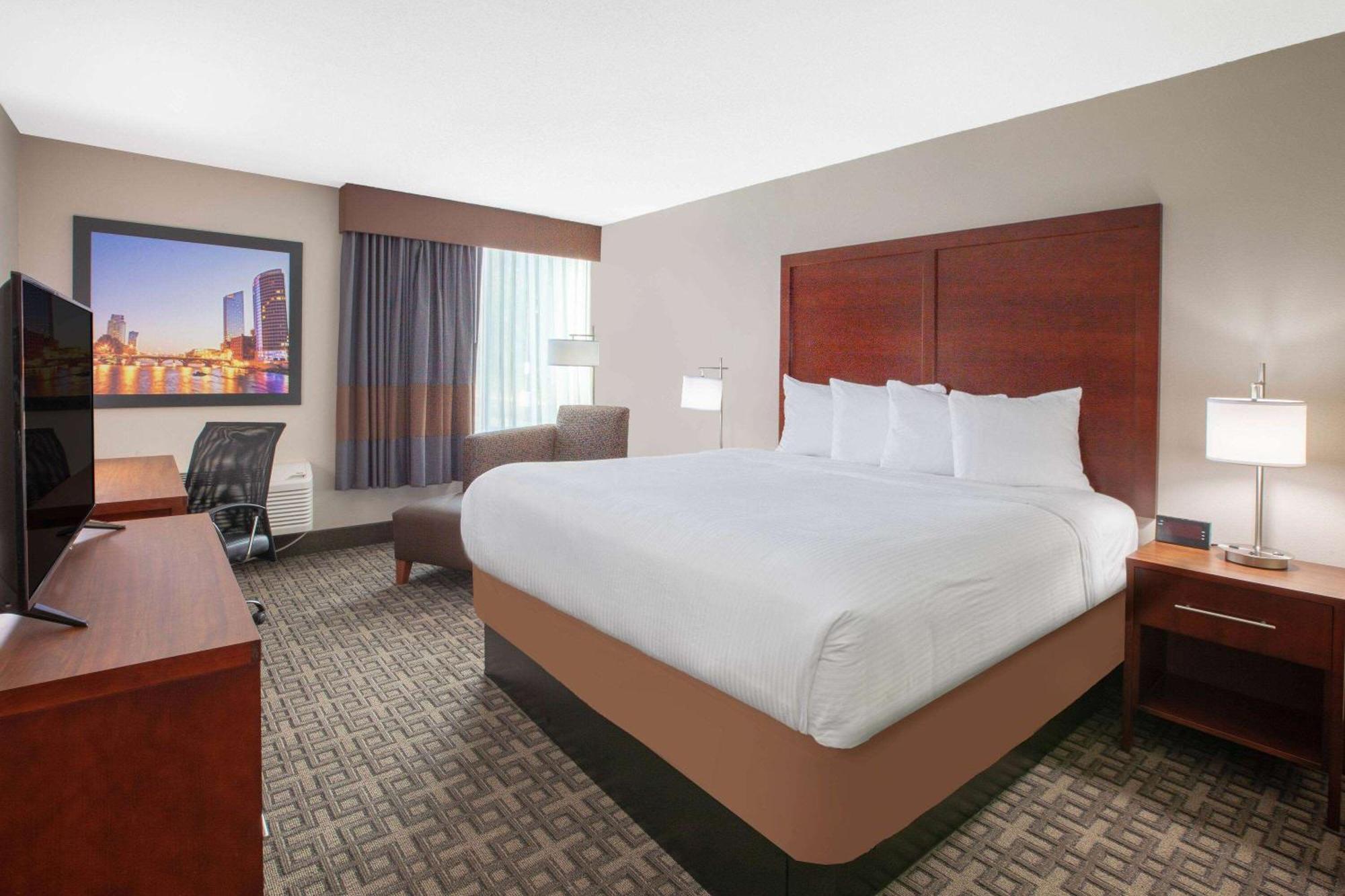 Hotel Baymont By Wyndham Grand Rapids Near Downtown Wyoming Esterno foto
